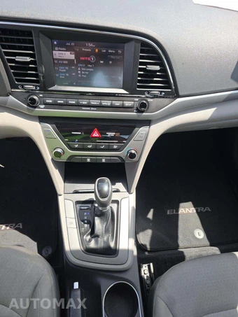2017 Hyundai Elantra SE Sedan – miniatura 10