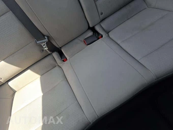 2017 Hyundai Elantra SE Sedan – miniatura 21