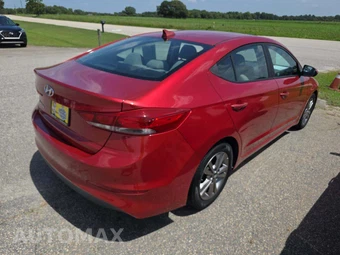 2017 Hyundai Elantra SE Sedan – miniatura 3