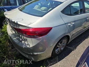 2017 Hyundai Elantra SE Sedan – miniatura 4