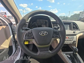 2017 Hyundai Elantra SE Sedan - miniatura 10