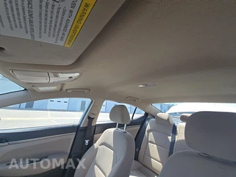 2017 Hyundai Elantra SE Sedan - miniatura 17