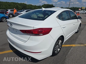 2017 Hyundai Elantra SE Sedan - miniatura 4