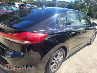 2017 Hyundai Elantra SE Sedan – miniatura 13