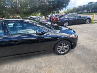 2017 Hyundai Elantra SE Sedan – miniatura 29