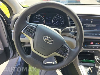 2017 Hyundai Elantra SE Sedan - miniatura 10