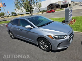2017 Hyundai Elantra SE Sedan - miniatura 3
