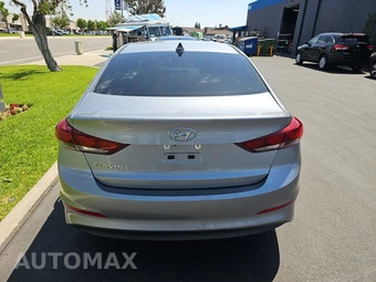 2017 Hyundai Elantra SE Sedan - miniatura 5