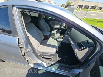2017 Hyundai Elantra SE Sedan - miniatura 8