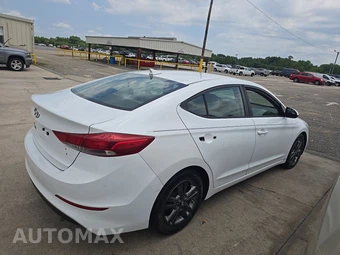 2017 Hyundai Elantra SE Sedan - miniatura 4