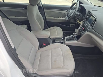 2017 Hyundai Elantra SE Sedan - miniatura 8