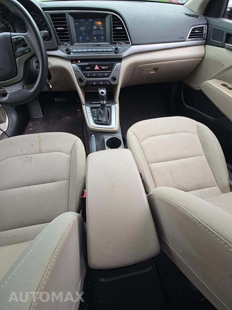 2017 Hyundai Elantra SE Sedan – miniatura 10