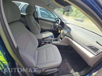 2017 Hyundai Elantra SE Sedan – miniatura 18