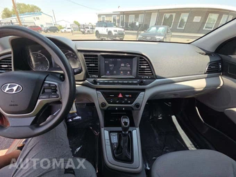 2017 Hyundai Elantra SE Sedan - miniatura 7