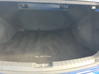 2017 Hyundai Elantra SE Sedan - miniatura 16