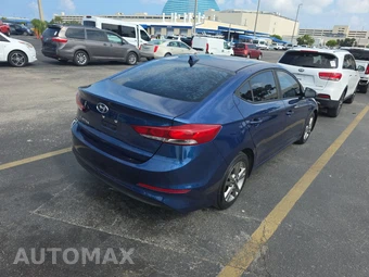 2017 Hyundai Elantra SE Sedan - miniatura 4