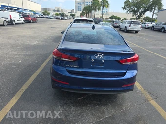 2017 Hyundai Elantra SE Sedan - miniatura 5