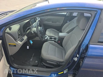 2017 Hyundai Elantra SE Sedan - miniatura 7