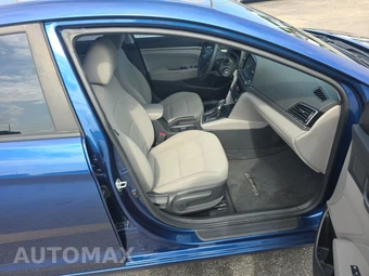 2017 Hyundai Elantra SE Sedan - miniatura 8
