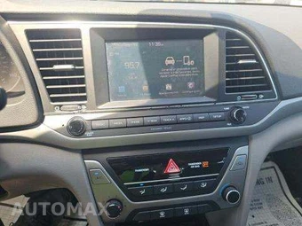 2017 Hyundai Elantra SE Sedan – miniatura 11