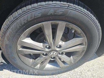 2017 Hyundai Elantra SE Sedan – miniatura 25