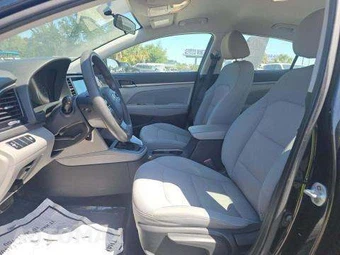 2017 Hyundai Elantra SE Sedan – miniatura 7