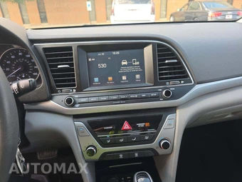 2017 Hyundai Elantra SE Sedan – miniatura 10