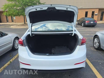 2017 Hyundai Elantra SE Sedan – miniatura 14