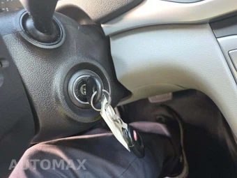 2017 Hyundai Elantra SE Sedan – miniatura 8