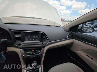 2017 Hyundai Elantra SE Sedan - miniatura 10