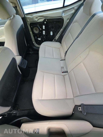2017 Hyundai Elantra SE Sedan - miniatura 13