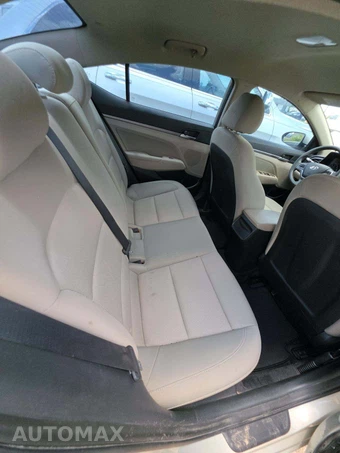 2017 Hyundai Elantra SE Sedan - miniatura 16
