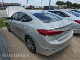 2017 Hyundai Elantra SE Sedan - miniatura 2