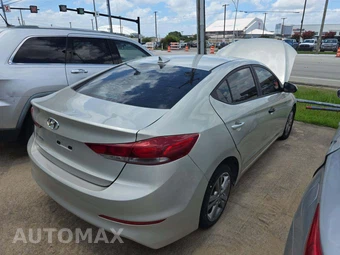 2017 Hyundai Elantra SE Sedan - miniatura 3