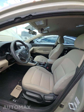 2017 Hyundai Elantra SE Sedan - miniatura 6