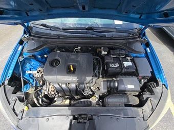2017 Hyundai Elantra SE Sedan – miniatura 15