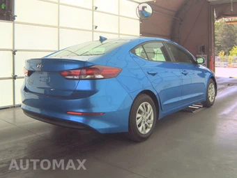 2017 Hyundai Elantra SE Sedan – miniatura 4