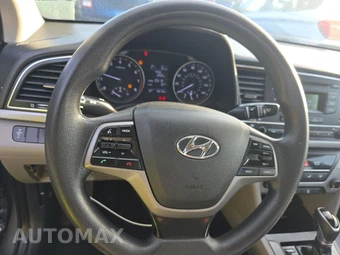 2017 Hyundai Elantra SE Sedan - miniatura 10