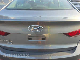 2017 Hyundai Elantra SE Sedan - miniatura 16