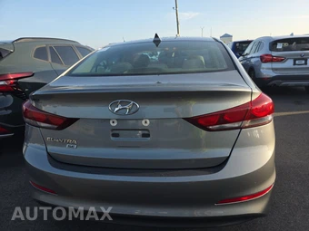 2017 Hyundai Elantra SE Sedan - miniatura 5