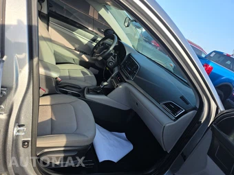 2017 Hyundai Elantra SE Sedan - miniatura 8