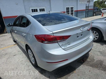 2017 Hyundai Elantra SE Sedan - miniatura 2
