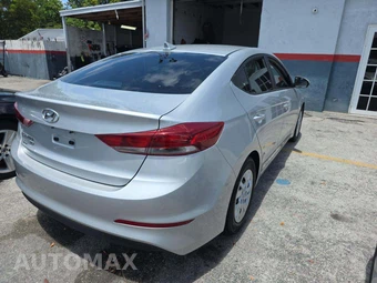 2017 Hyundai Elantra SE Sedan - miniatura 3