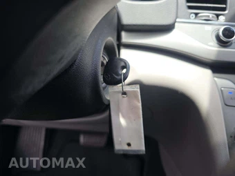 2017 Hyundai Elantra SE Sedan - miniatura 8