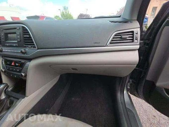 2017 Hyundai Elantra SE Sedan – miniatura 19