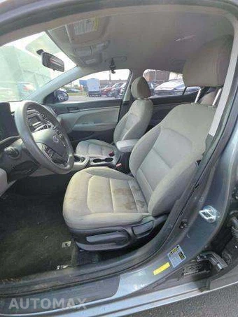 2017 Hyundai Elantra SE Sedan – miniatura 6