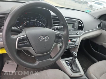 2017 Hyundai Elantra SE Sedan – miniatura 10