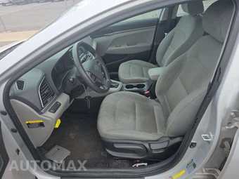 2017 Hyundai Elantra SE Sedan – miniatura 7