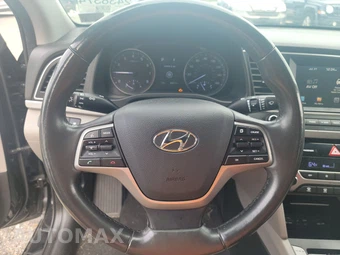 2017 Hyundai Elantra SE Sedan – miniatura 10