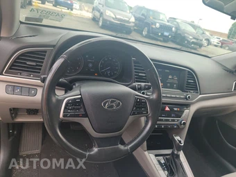 2017 Hyundai Elantra SE Sedan – miniatura 11